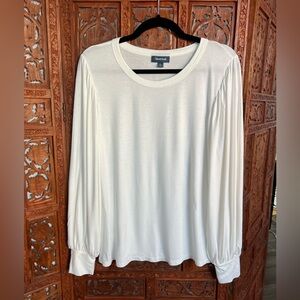 modcloth rayon poet sleeve t-shirt- barely worn